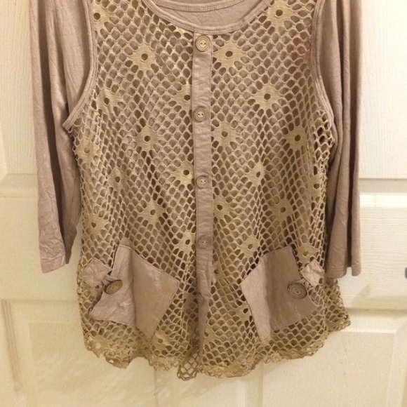 Onque Casuals PM Tan PeekaBoo Top/Blouse/Tunic Crochet Overlay Lagenlook… - Picture 4 of 10